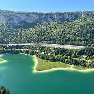 Prive Et Lumineux En Centre-ville, A Oyonnax, Proche Des Lacs Oyonnax